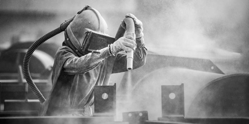 sabbiatura metalli e legno preparazione alla verniciatura